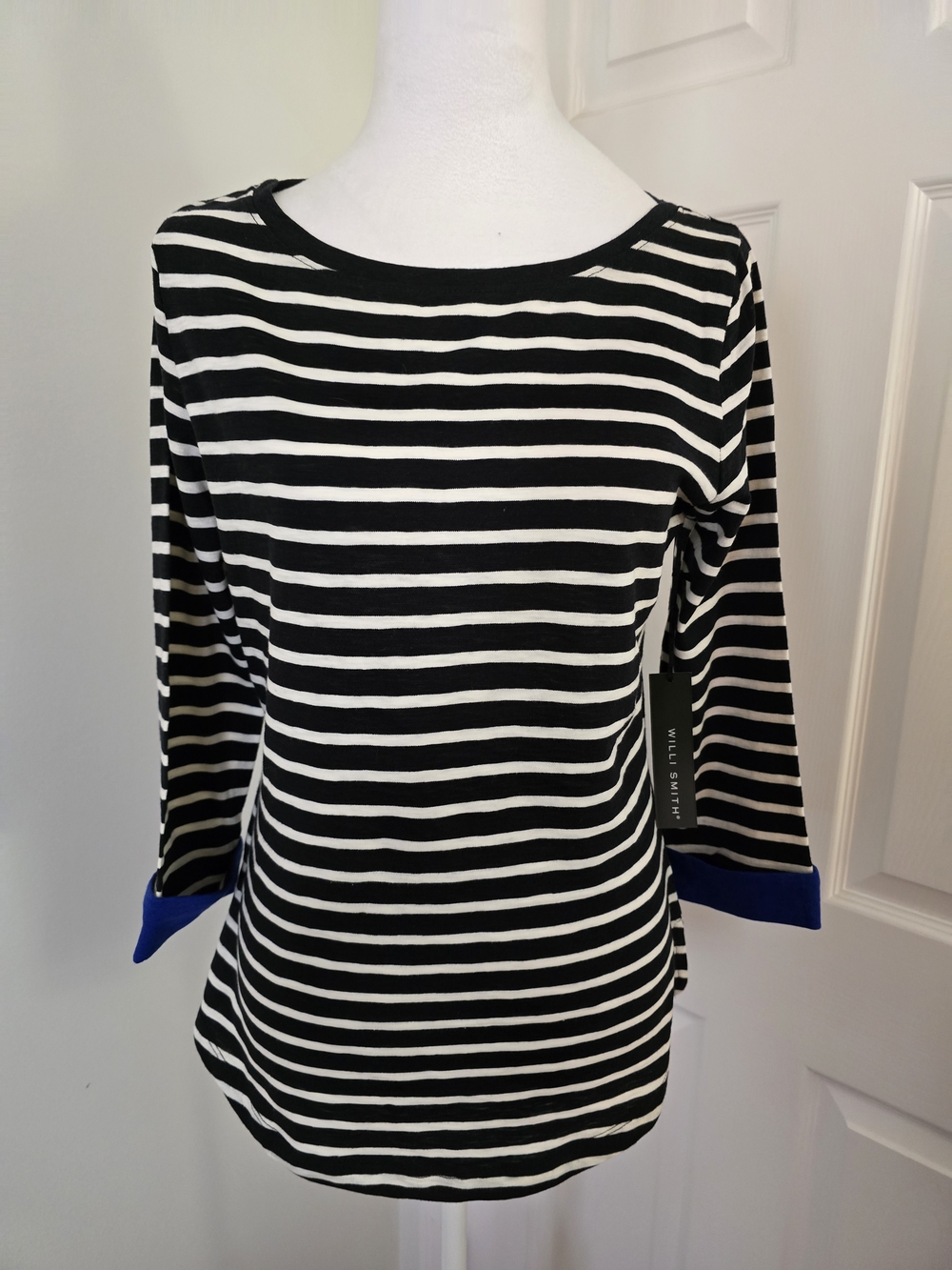 Willie Smith Black/White/BlueStriped Boatneck Top with Blue Cuff Detail Sz (Med)